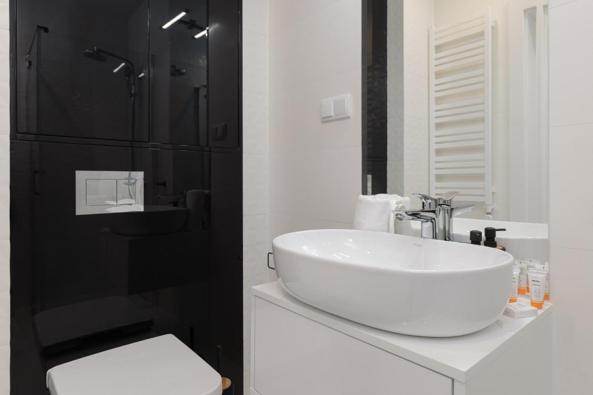 Royal Waves Resort & Spa - Apartment With Parking By Noclegi Renters Miedzyzdroje Eksteriør bilde